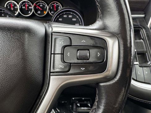 Used 2021 Chevrolet Suburban Z71 image 29