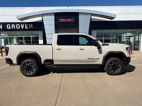 New 2026 GMC Sierra 2500 AT4X w/ LPO, Black Badging Package image 35