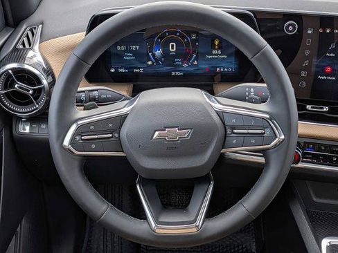 Used 2026 Chevrolet Equinox ACTIV w/ Convenience Package III AWD/4WD image 20
