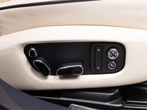 Used 2017 Bentley Mulsanne RWD image 17