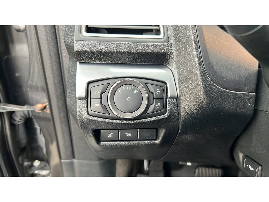 Used 2017 Ford Explorer Sport AWD/4WD image 23