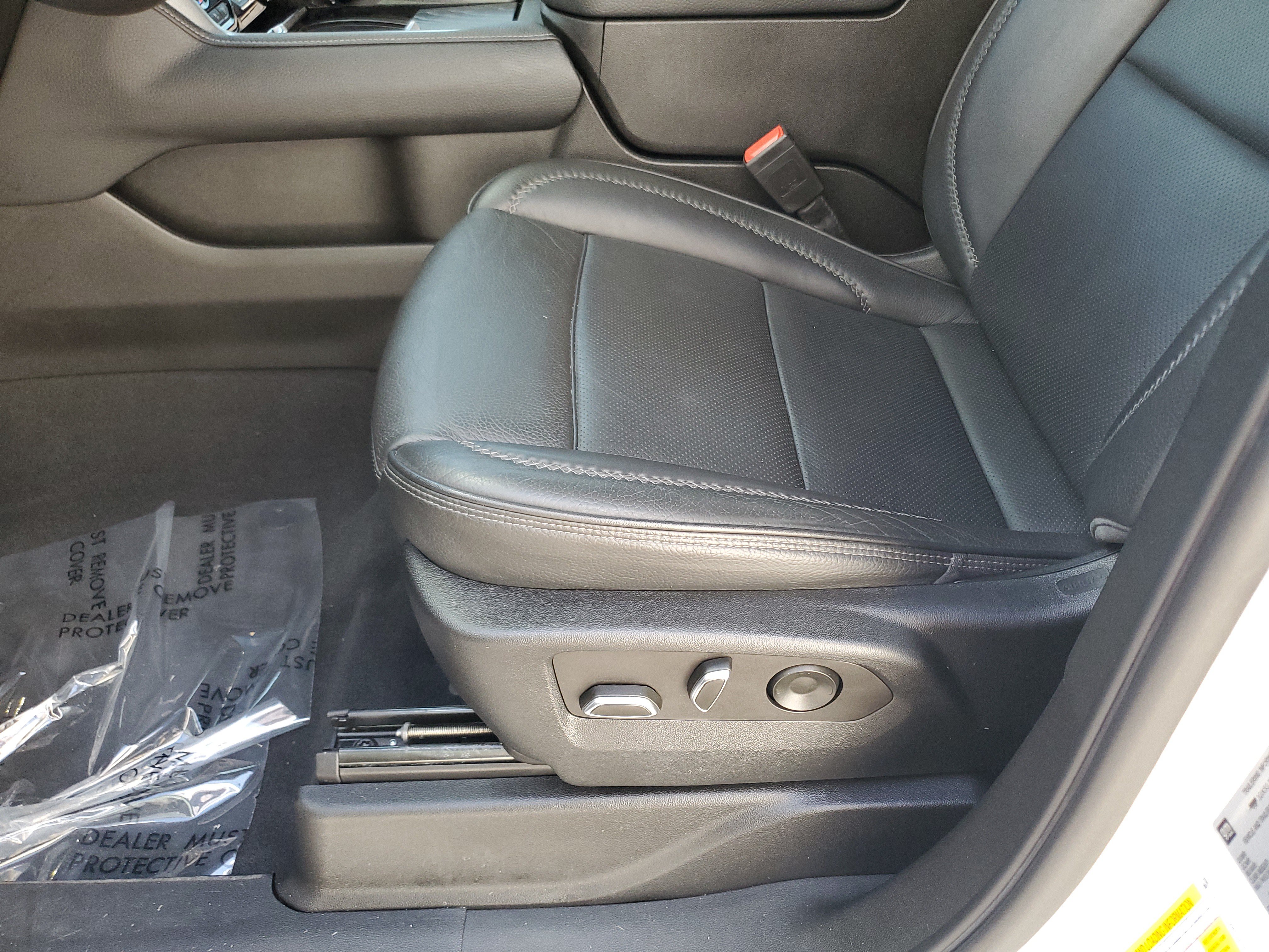 Used 2022 GMC Yukon XL Denali RWD image 22