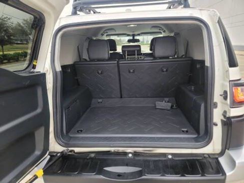 Used 2012 Toyota FJ Cruiser 4WD w/ Convenience Pkg image 8