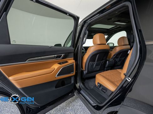 Used 2025 Kia Telluride SX Prestige X-Pro AWD/4WD image 25