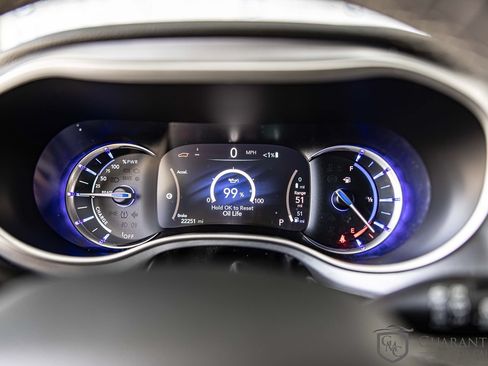 Used 2022 Chrysler Pacifica Touring-L w/ S Appearance Package FWD image 23