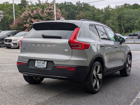 Certified 2023 Volvo XC40 Recharge Ultimate image 6