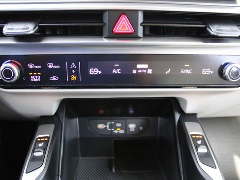 New 2026 Kia Sorento S w/ S Panoramic Sunroof Package image 37