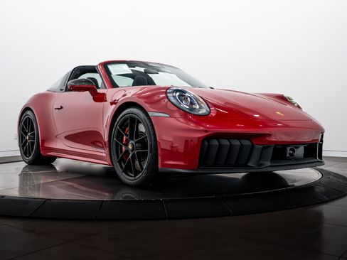Certified 2026 Porsche 911 Targa 4 GTS image 9