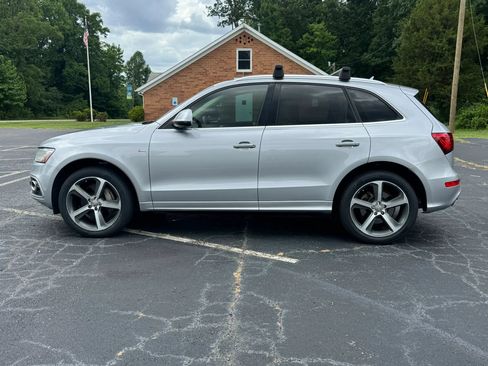 Used 2015 Audi Q5 3.0T Premium Plus w/ Technology Package AWD/4WD image 4