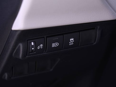 New 2026 Toyota Corolla Cross L image 16