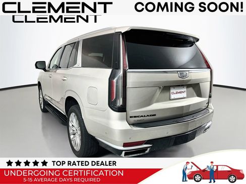 Used 2021 Cadillac Escalade Premium Luxury AWD/4WD image 10