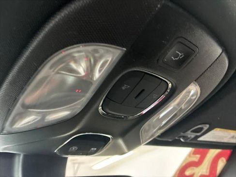 Certified 2025 Jeep Compass Limited w/ Elite Group AWD/4WD image 40