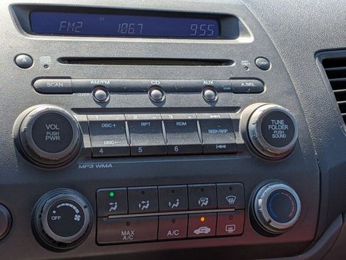 Used 2011 Honda Civic DX-VP image 6