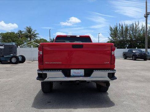 Used 2024 Chevrolet Silverado 3500 LTZ w/ LTZ Convenience Package AWD/4WD image 7