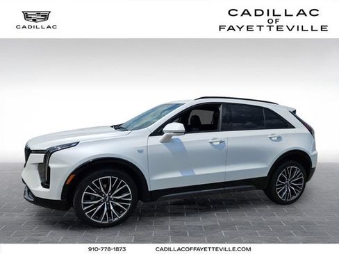 Used 2024 Cadillac XT4 Sport FWD image 1