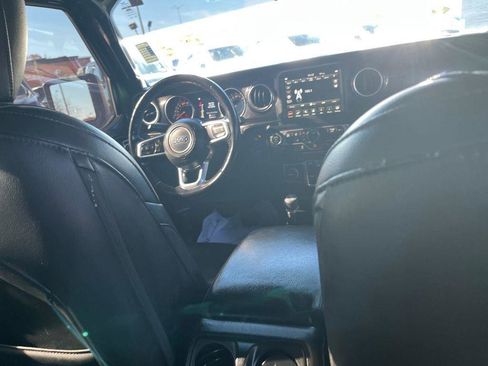 Used 2021 Jeep Wrangler Unlimited Sahara AWD/4WD image 28