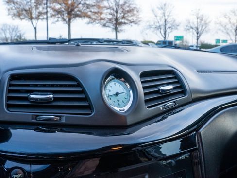 Used 2013 Maserati GranTurismo Sport image 17