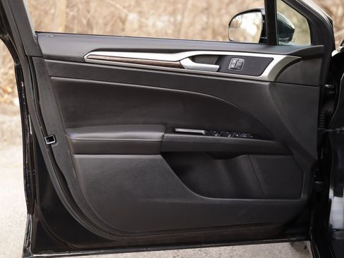 Used 2014 Ford Fusion SE w/ Equipment Group 202A image 20