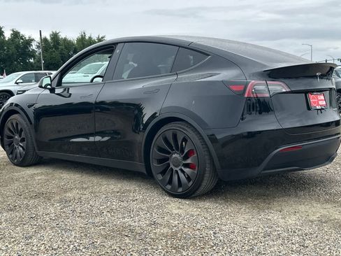 Used 2023 Tesla Model Y Performance AWD/4WD image 7