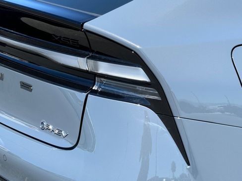 New 2026 Toyota Prius Plug-In Hybrid image 31