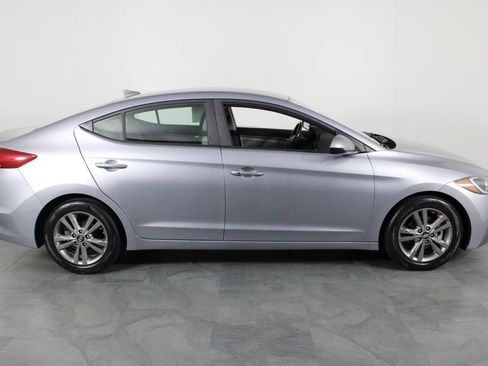 Used 2017 Hyundai Elantra SE w/ SE A/T Tech Package 03 image 14