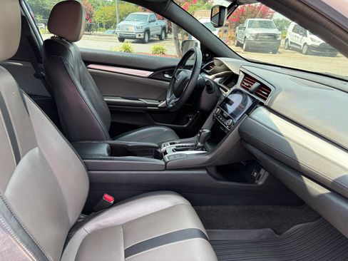 Used 2017 Honda Civic Touring image 35