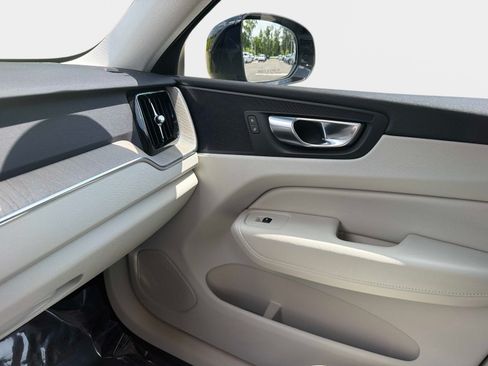 Used 2023 Volvo XC60 B5 Plus w/ Protection Package Premier FWD image 20