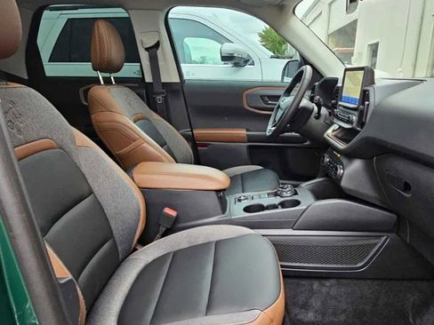 Used 2024 Ford Bronco Sport Outer Banks w/ Tech Package image 13