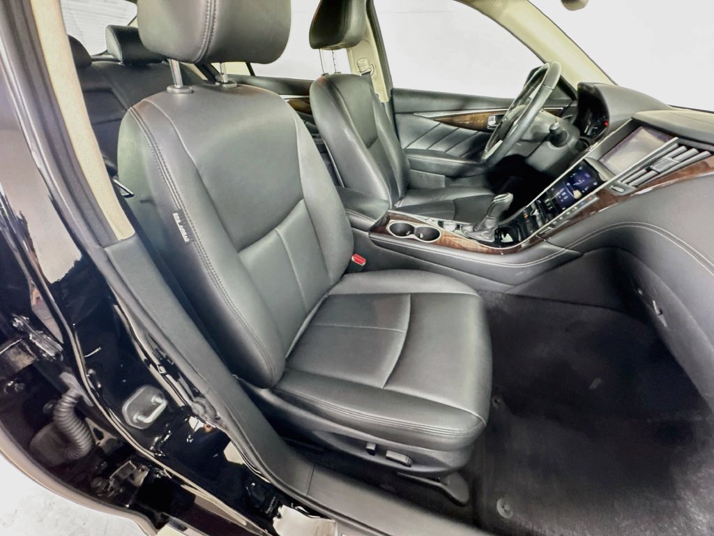 Certified 2019 INFINITI Q50 Luxe w/ Essential Package (3.0T Luxe) RWD image 37