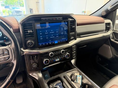 Used 2021 Ford F150 Lariat w/ Equipment Group 502A High AWD/4WD image 29