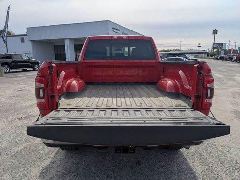 Used 2022 RAM 2500 Laramie AWD/4WD image 30