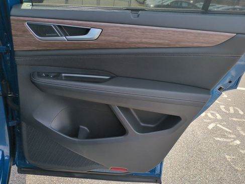 Used 2025 Volkswagen Atlas SEL Premium R-Line image 39