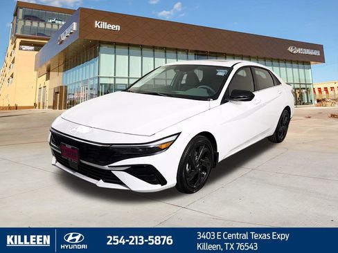 New 2026 Hyundai Elantra SEL Sport Premium FWD image 3