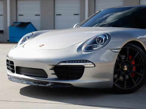 Used 2013 Porsche 911 Carrera 4 image 40