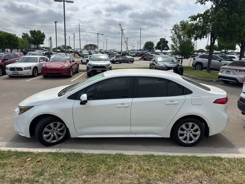 Certified 2026 Toyota Corolla LE image 5