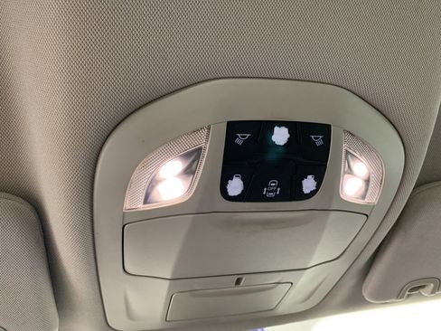 Used 2017 Chrysler Pacifica Touring-L Plus w/ Advanced Safetytec Group image 30