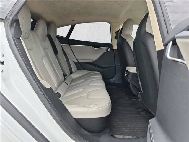 Used 2016 Tesla Model S 70 RWD image 19