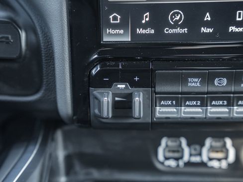 Used 2023 RAM 2500 Laramie image 36