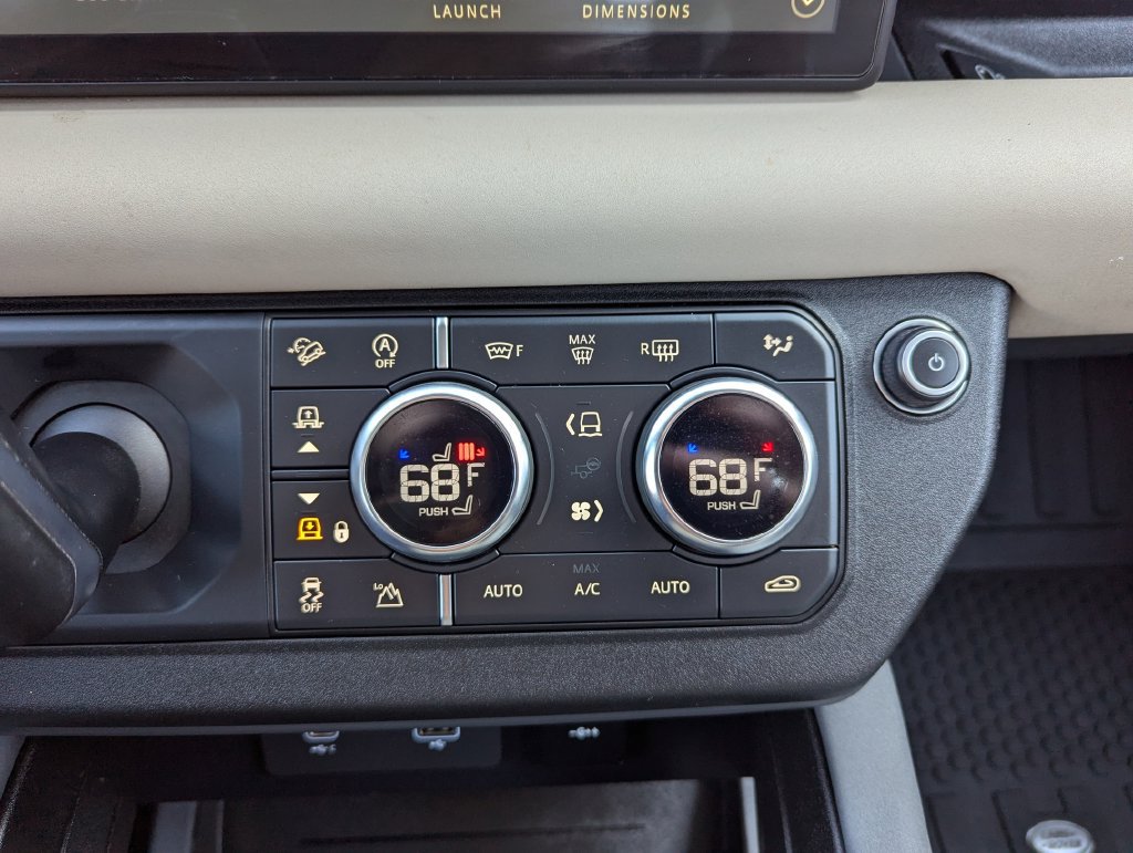 Used 2023 Land Rover Defender 110 X-Dynamic SE AWD/4WD image 24