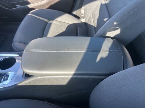 Used 2025 Chevrolet Malibu LT image 39