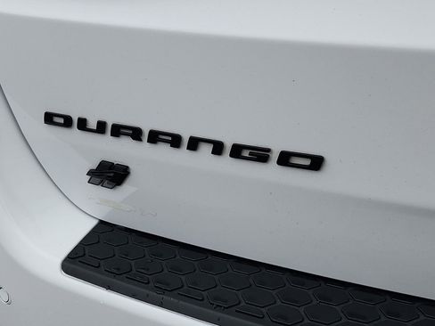 Used 2019 Dodge Durango GT image 31