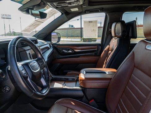 Used 2023 GMC Yukon XL Denali Ultimate w/ LPO, Floor Liner Package image 14