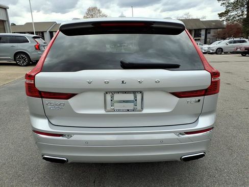 Used 2020 Volvo XC60 T5 Inscription w/ Protection Package image 4