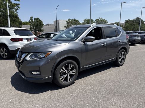 Used 2018 Nissan Rogue SL AWD/4WD image 3