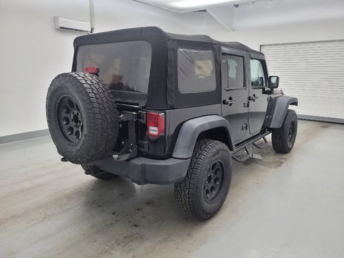 Used 2014 Jeep Wrangler Unlimited Rubicon w/ Connectivity Group AWD/4WD image 9