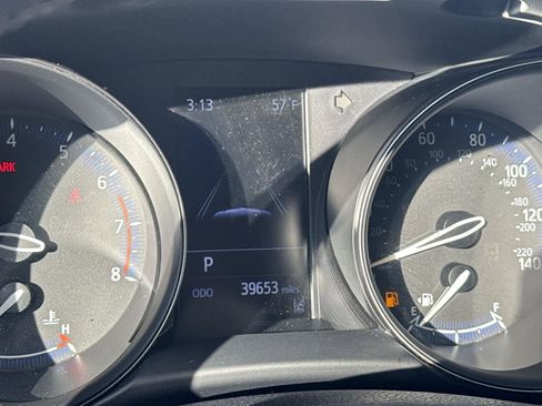 Used 2021 Toyota C-HR XLE image 28