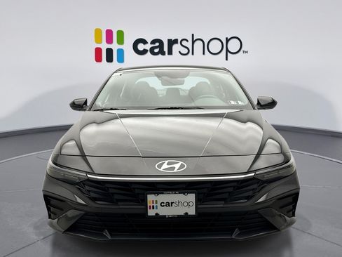 Used 2025 Hyundai Elantra Sport w/ Cargo Package FWD image 8