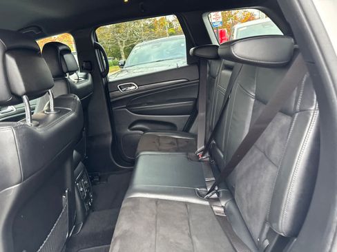 Used 2022 Jeep Grand Cherokee Laredo X image 30