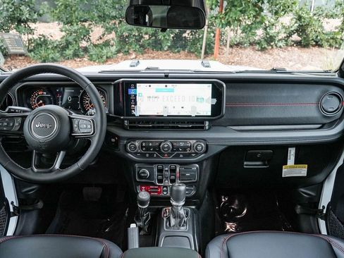 New 2026 Jeep Wrangler Unlimited Rubicon image 12