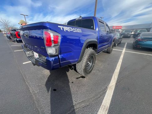 Used 2023 Toyota Tacoma TRD Off-Road image 6